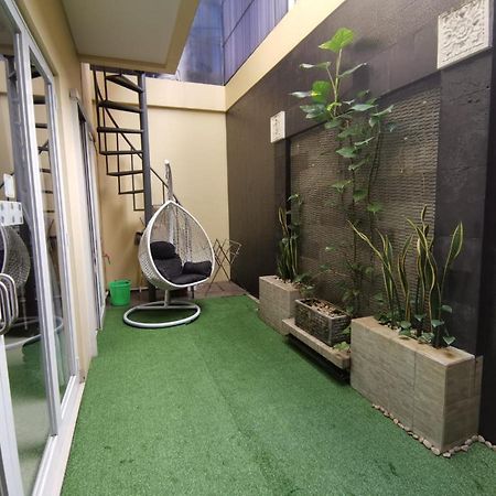 Platinum Setramurni Guest House Bandung 3Br Exterior photo