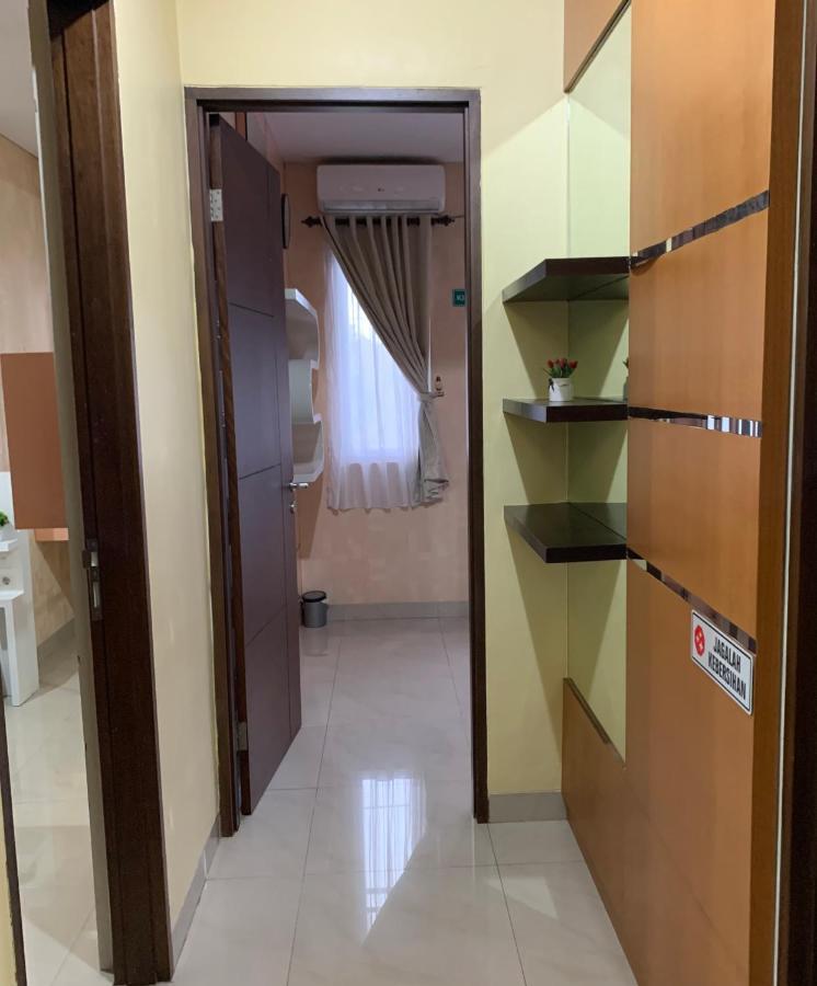 Platinum Setramurni Guest House Bandung 3Br Exterior photo