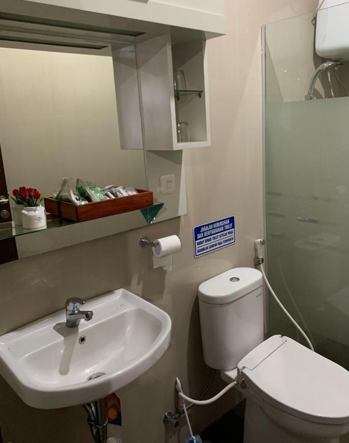 Platinum Setramurni Guest House Bandung 3Br Exterior photo