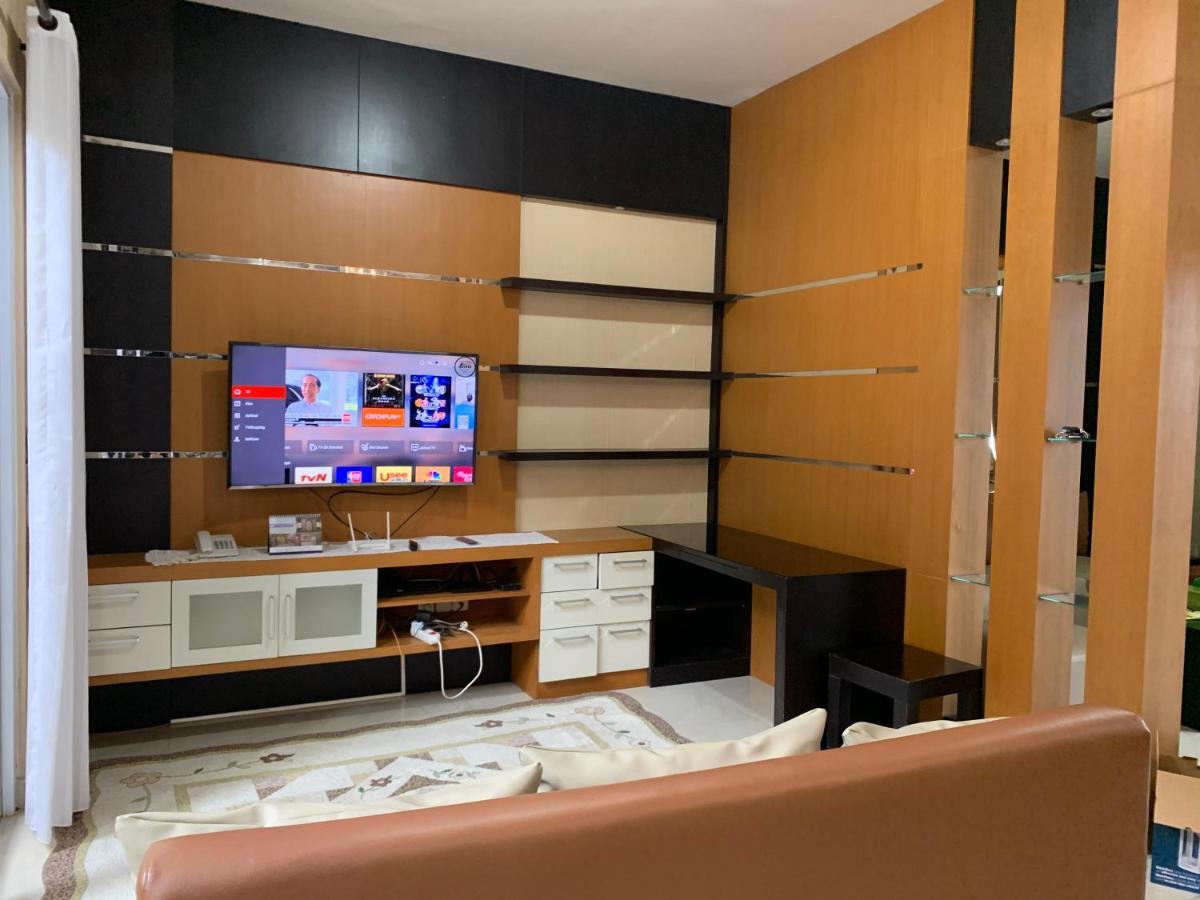 Platinum Setramurni Guest House Bandung 3Br Exterior photo