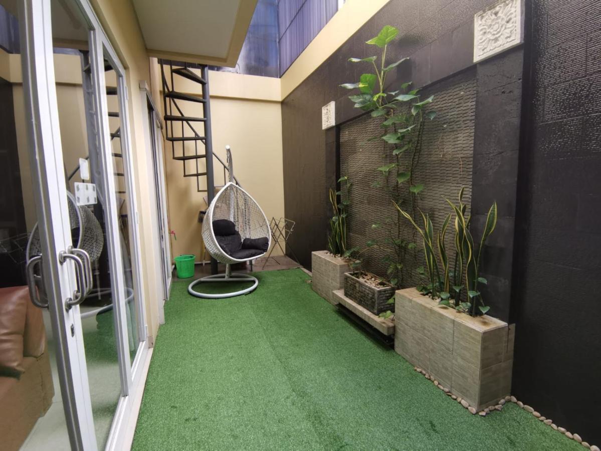Platinum Setramurni Guest House Bandung 3Br Exterior photo